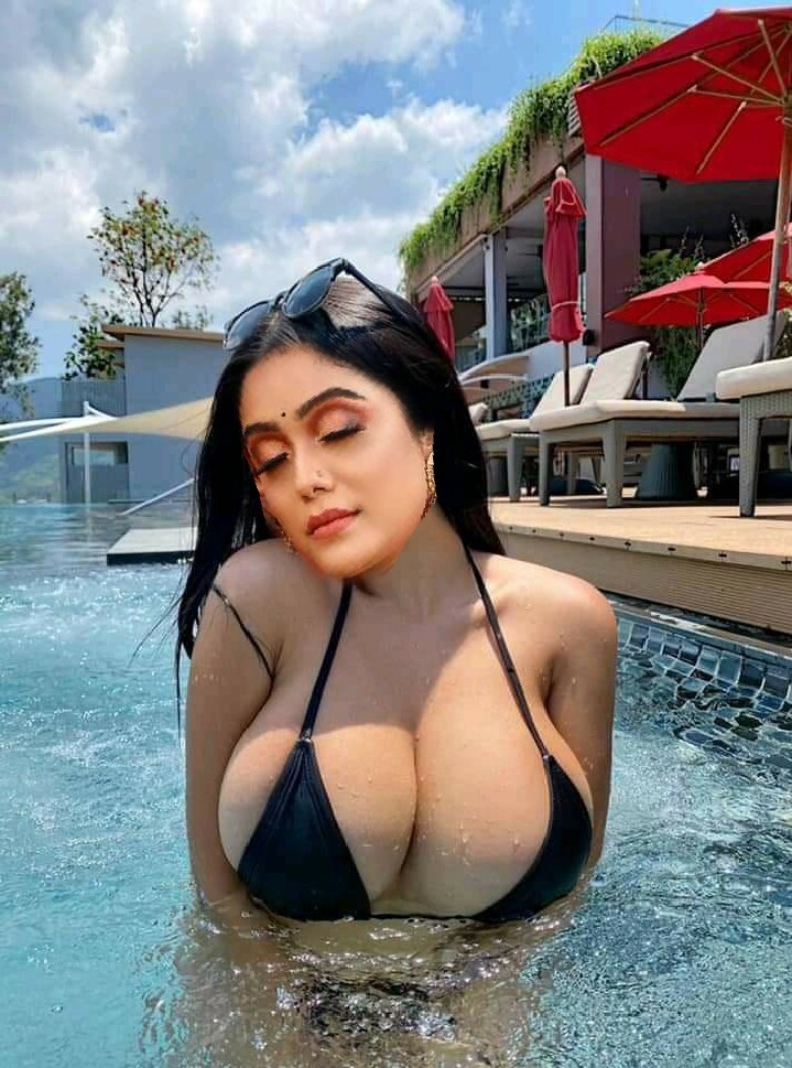 Abhirami Venkatachalam Nude Bra Photos Fakes