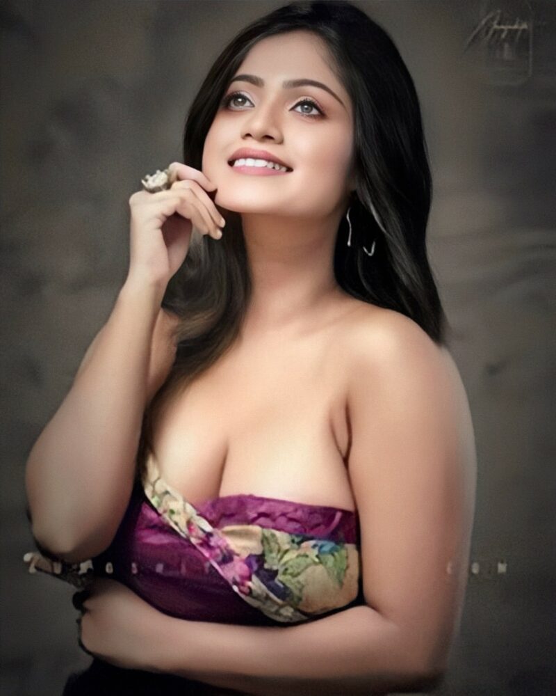 Aungshita Chatterjee nude hot cleavage xxx blouse image