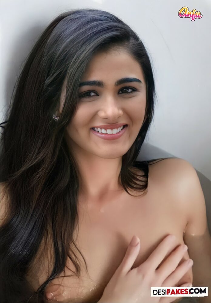 Shalini Pandey Nude Ass pressed Photos Fakes