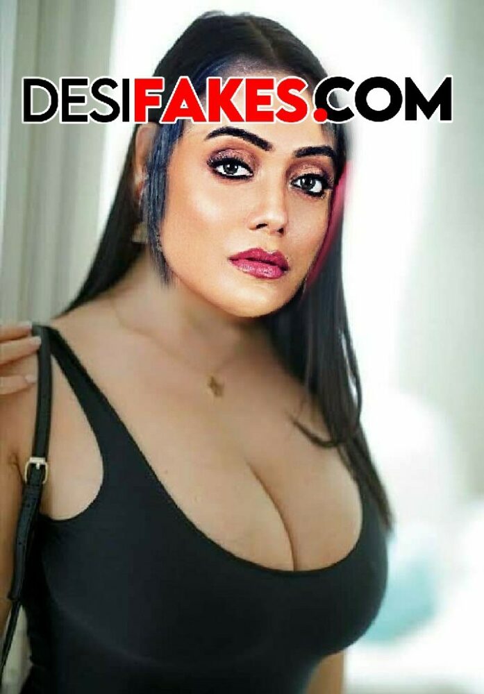 Side Actress Abhirami Venkatachalam Naked Boobs Photos Fakes