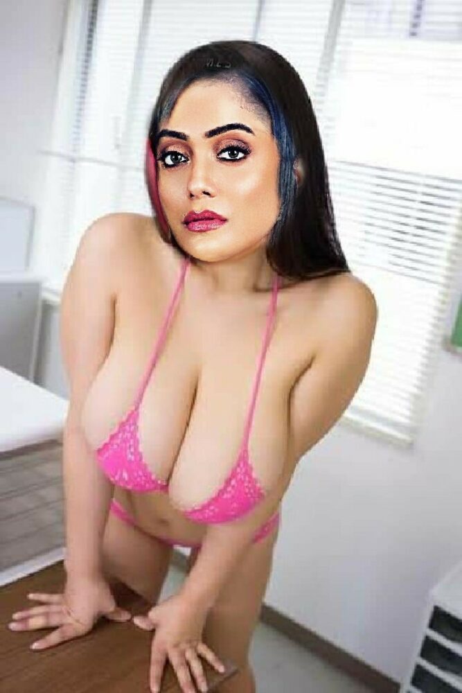 Side Actress Abhirami Venkatachalam Nude Fucking Images Fakes