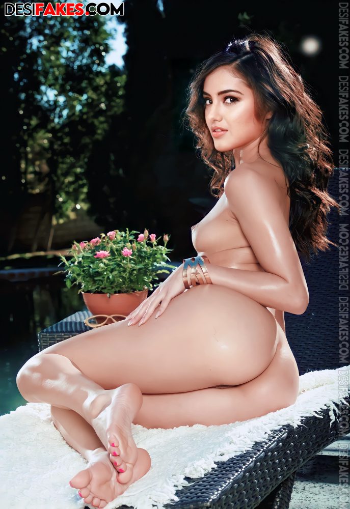 Malvika Sharma Threesome nude photos